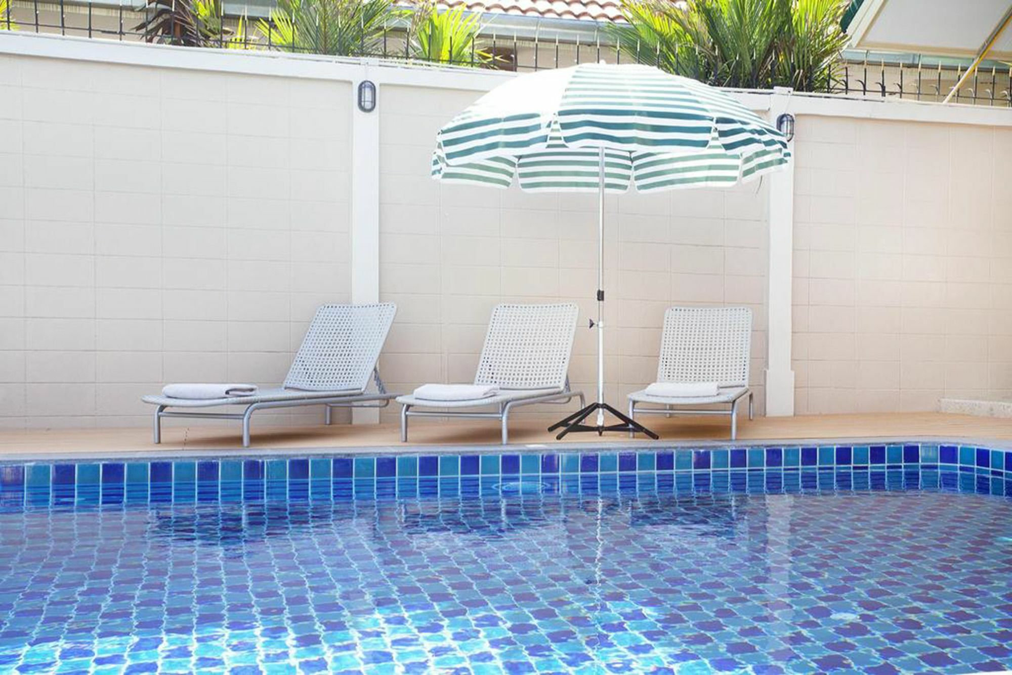 Pool Villa Tanzanite Near Walking Street Pattaya Εξωτερικό φωτογραφία